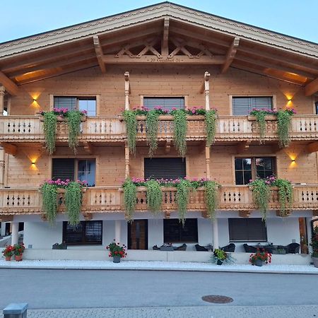 Greidlhof Alpstyle Apartments Fügen Eksteriør bilde