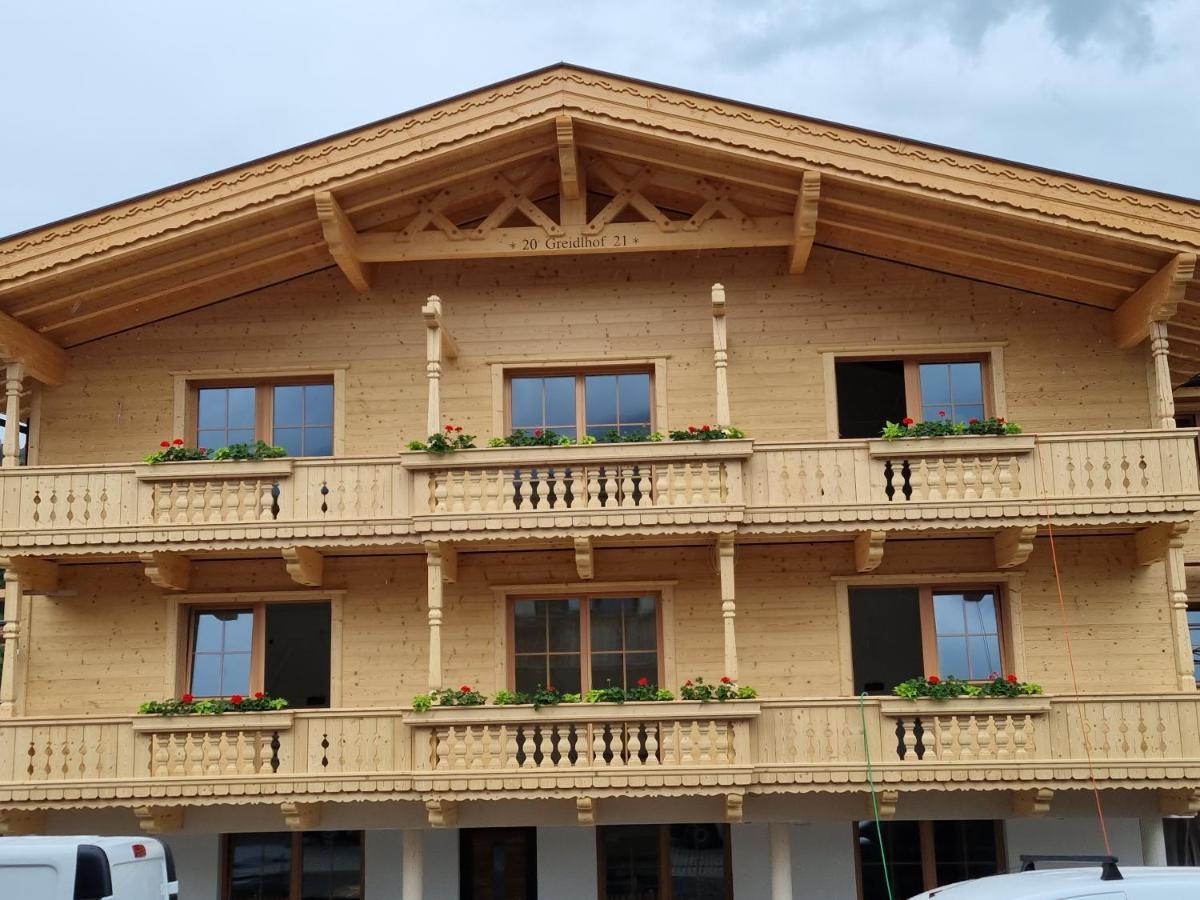 Greidlhof Alpstyle Apartments Fügen Eksteriør bilde