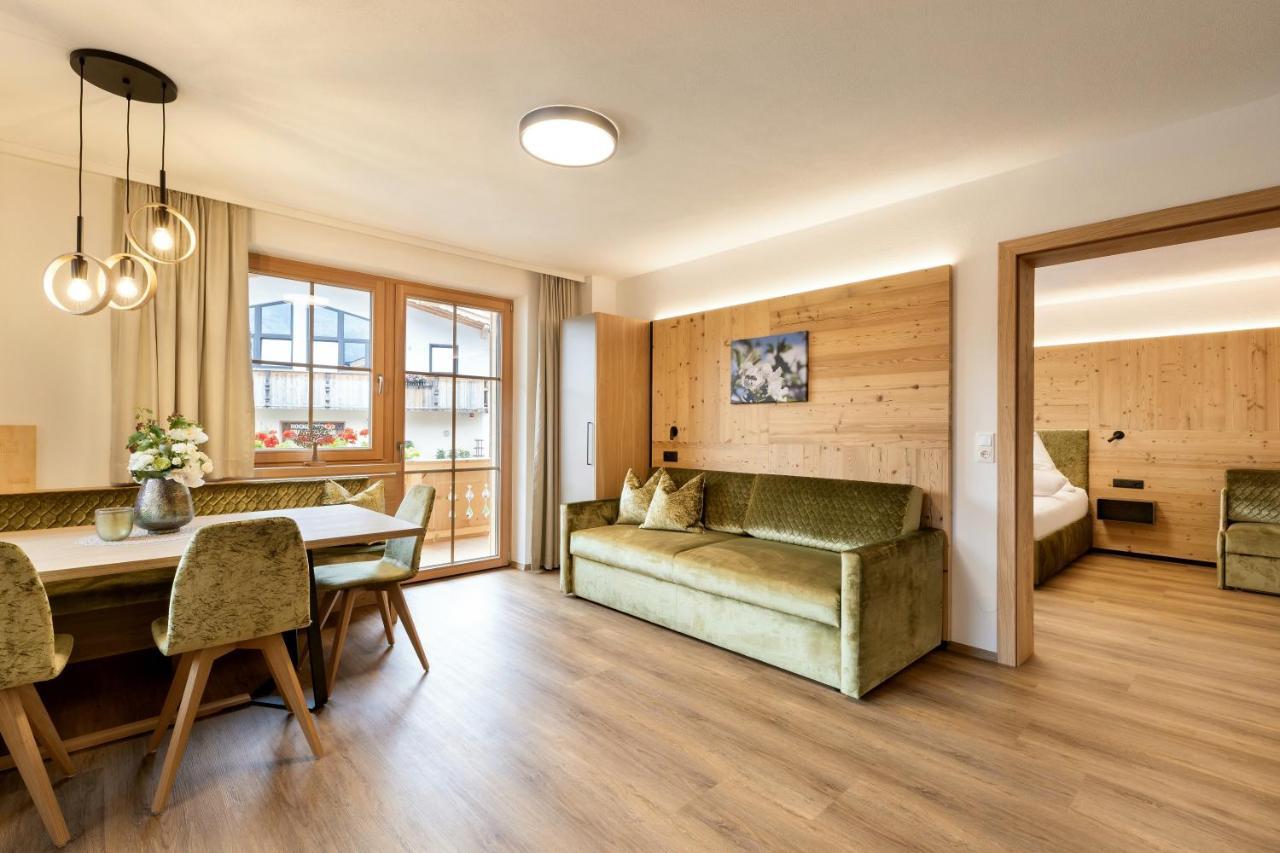 Greidlhof Alpstyle Apartments Fügen Eksteriør bilde