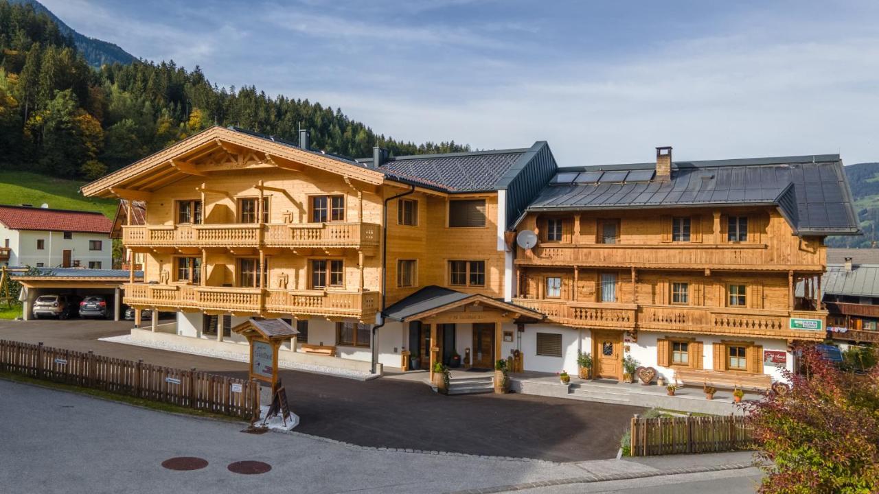 Greidlhof Alpstyle Apartments Fügen Eksteriør bilde